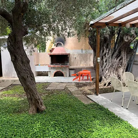 Pensión Kyano Studios-sotiria 3*